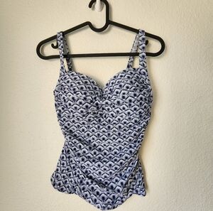Bondeye Australia women's bathing suit top